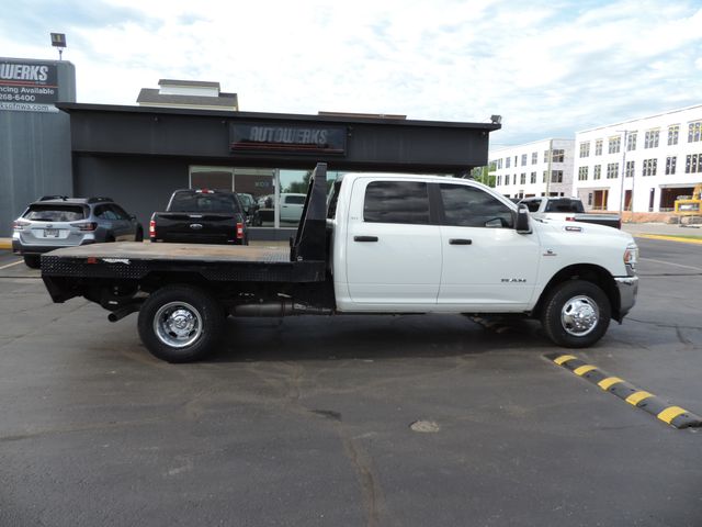 2024 RAM 3500 Crew Cab SLT Flatbed DRW 4WD