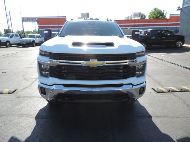 2024 Chevrolet Silverado 3500HD Crew Cab LT Flatbed DRW 4WD