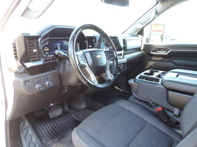 2024 Chevrolet Silverado 3500HD Crew Cab LT Flatbed DRW 4WD
