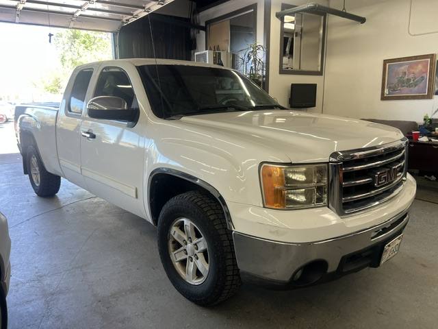 2012 GMC Sierra 1500 SLE Ext. Cab Long Box 2WD