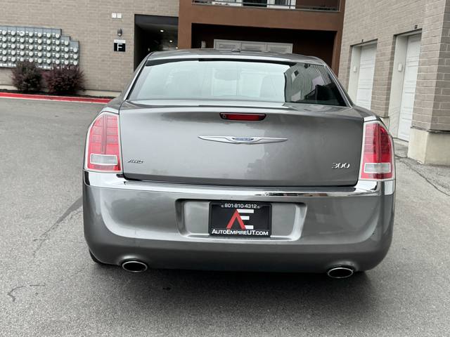 2012 Chrysler 300 Limited AWD