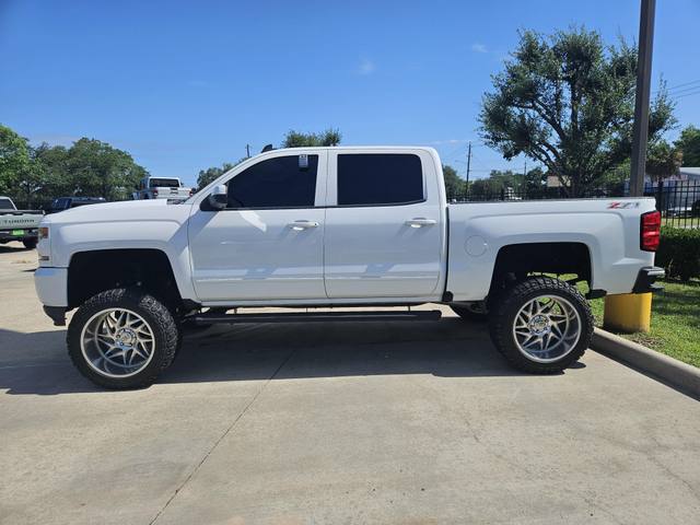 2017 Chevrolet Silverado 1500 LT Z71 Crew Cab 4WD