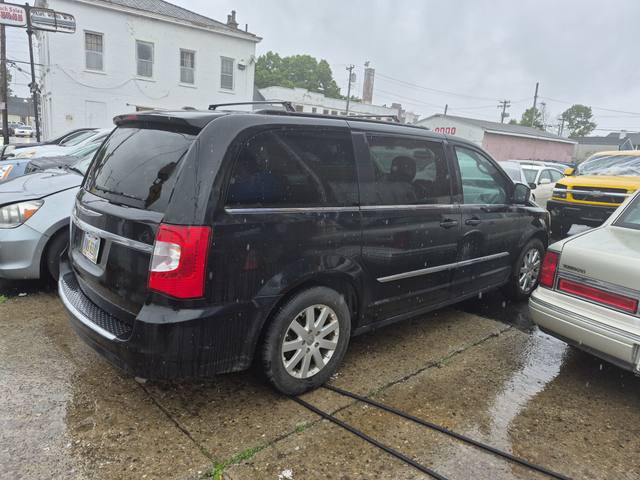 2014 Chrysler Town & Country Touring