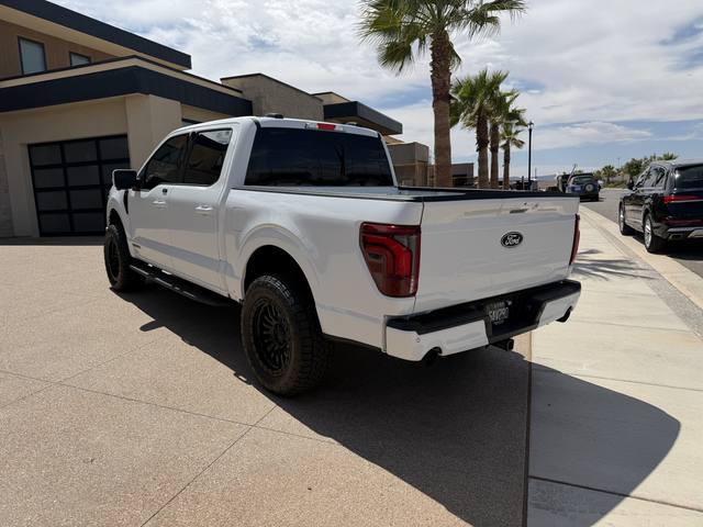 2025 Ford F-150 Lariat SuperCrew 4WD