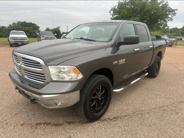 2014 RAM 1500 SLT Crew Cab SWB 4WD