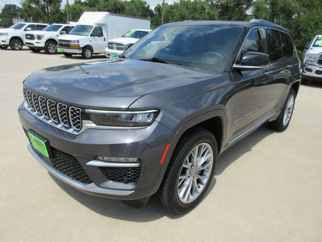 2022 Jeep Grand Cherokee Summit
