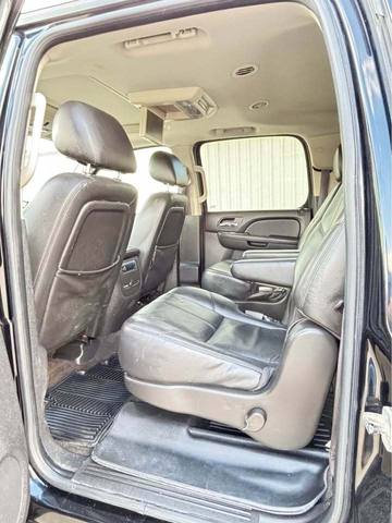 2011 Chevrolet Suburban LT 1500 4WD