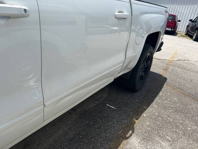 2015 Chevrolet Silverado 1500 LT Crew Cab Long Box 4WD