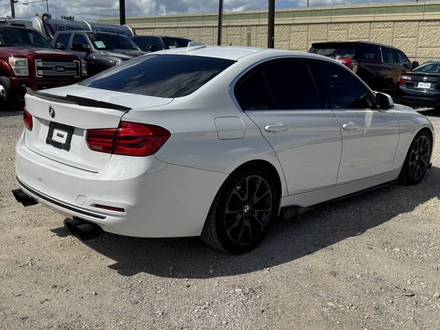 2018 BMW 3-Series 330i Sedan