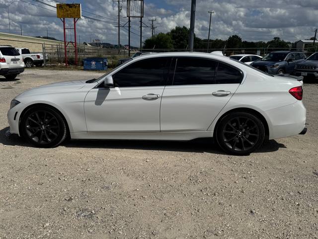 2018 BMW 3-Series 330i Sedan