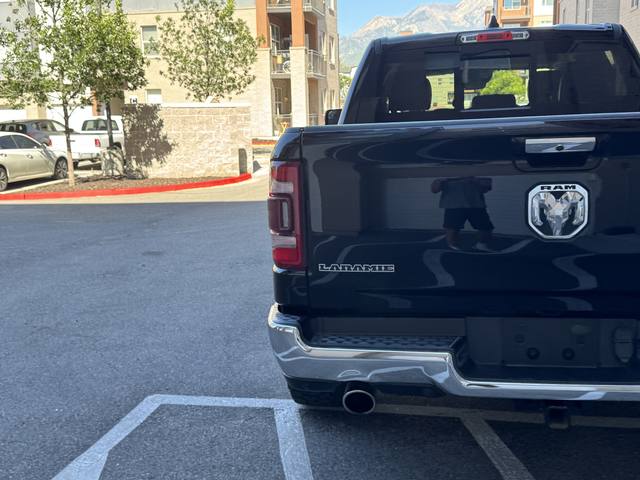 2022 RAM 1500 Laramie Crew Cab SWB 4WD