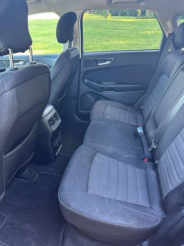 2016 Ford Edge