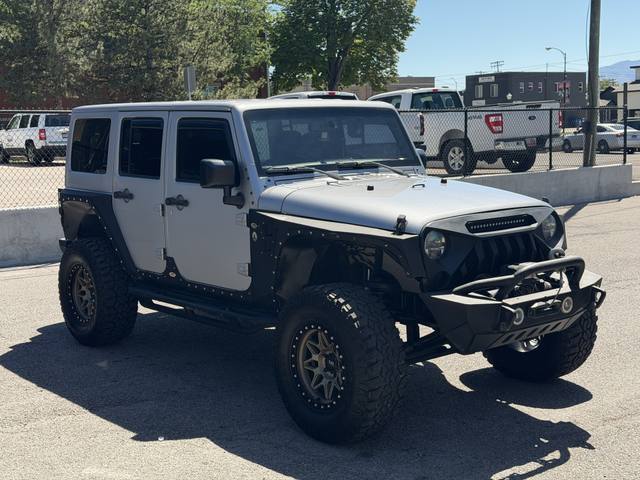 2016 Jeep Wrangler Unlimited Sahara 4WD