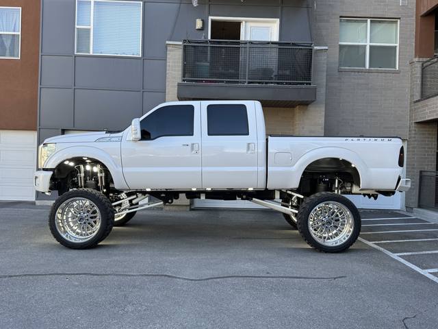 2013 Ford F-250 SD Platinum Crew Cab 4WD