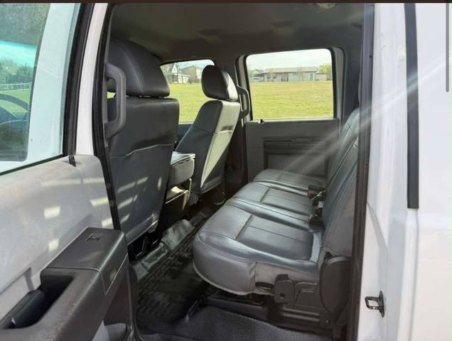 2015 Ford F-350 SD XLT Crew Cab Long Bed DRW 2WD