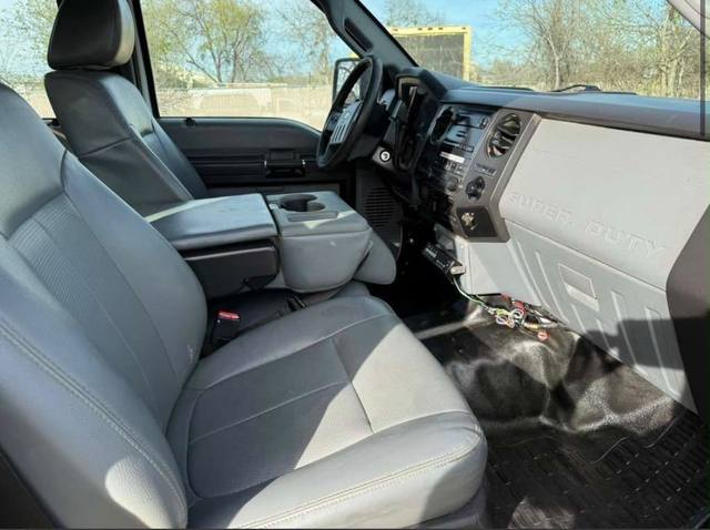 2015 Ford F-350 SD XLT Crew Cab Long Bed DRW 2WD