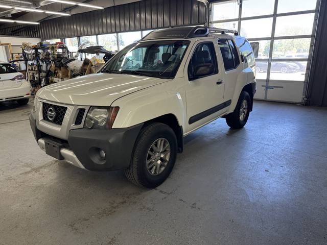 2014 Nissan Xterra S 5AT 4WD