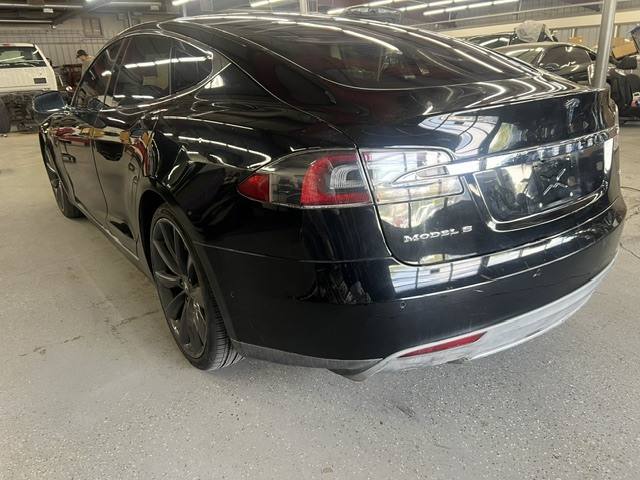 2014 Tesla Model S Base