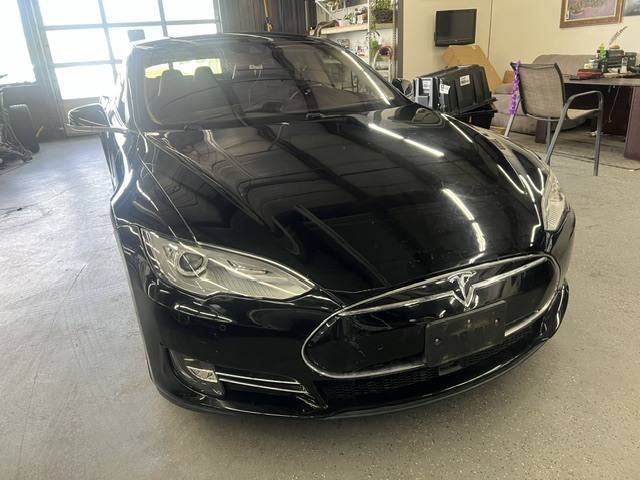 2014 Tesla Model S Base