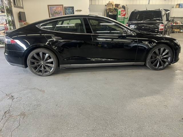 2014 Tesla Model S Base