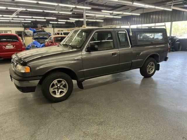2000 Mazda B-Series B3000 Cab Plus 4 Troy Lee 2WD