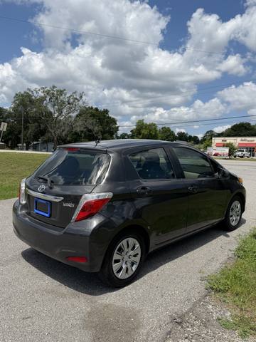 2013 Toyota Yaris L 5-Door AT