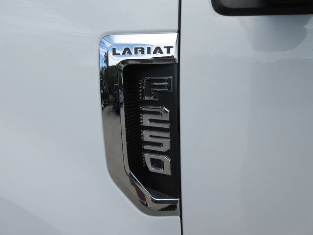 2017 Ford F-250 SD Lariat Crew Cab  4WD