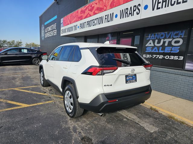 2022 Toyota RAV4 LE