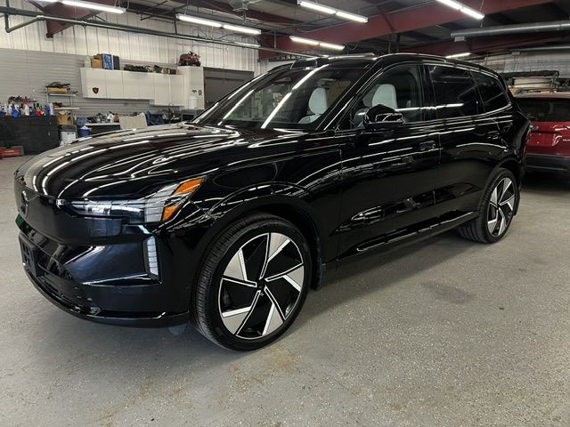 2025 Volvo EX90 Twin Motor Ultra w/6 Seats