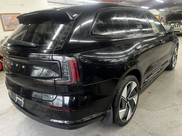 2025 Volvo EX90 Twin Motor Ultra w/6 Seats
