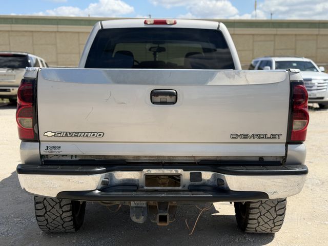 2004 Chevrolet Silverado 2500HD LT Crew Cab Long Bed 4WD