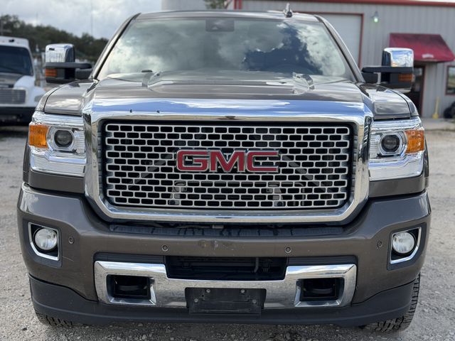 2015 GMC Sierra 2500HD Denali Crew Cab 4WD
