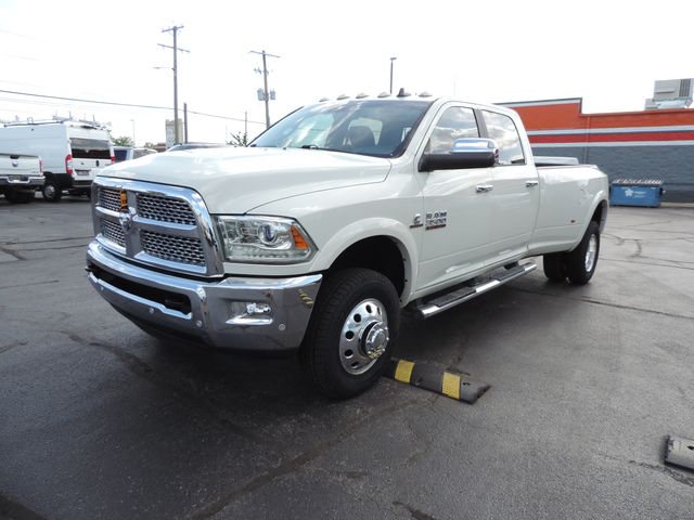 2018 RAM 3500 Crew Cab Laramie DRW 4WD