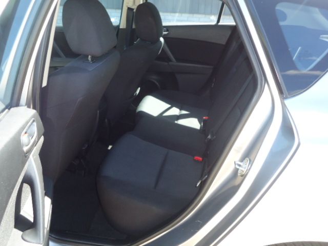2010 Mazda MAZDA3 s Sport 5-Door