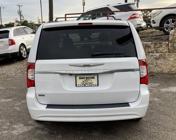 2014 Chrysler Town & Country Touring