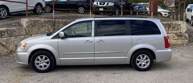 2012 Chrysler Town & Country Touring