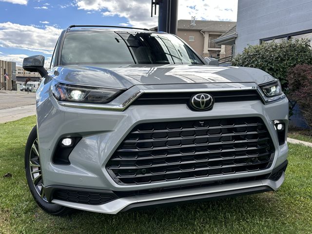 2026 Toyota Grand Highlander Hybrid MAX Platinum AWD
