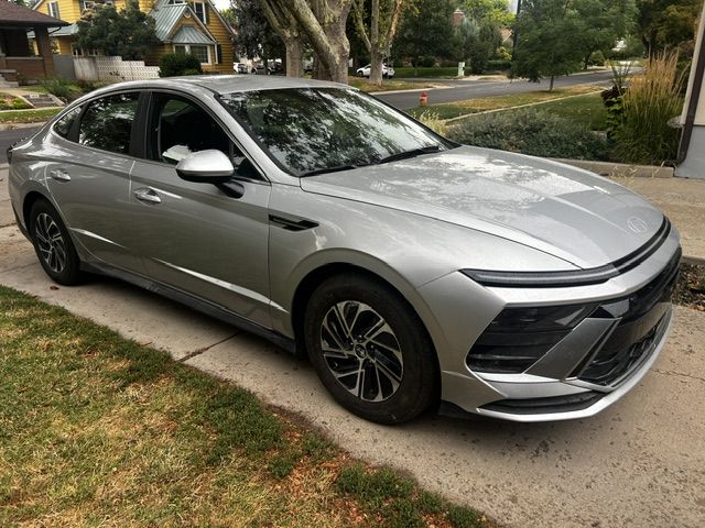 2026 Hyundai Sonata Hybrid Blue