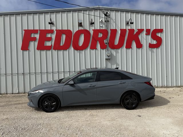 2022 Hyundai Elantra