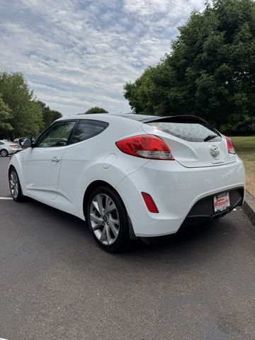 2016 Hyundai Veloster Base 6MT