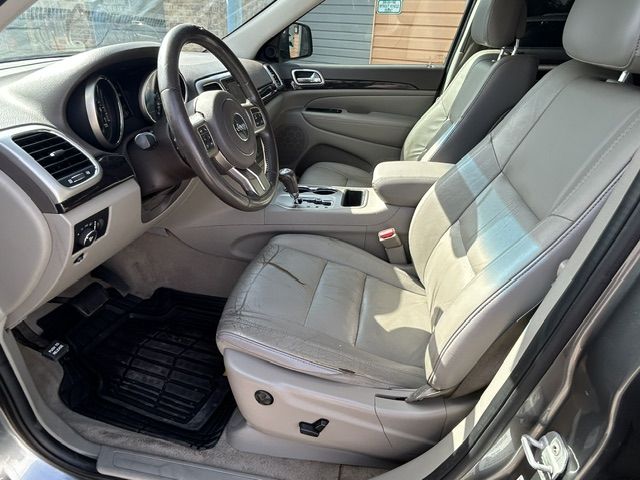 2012 Jeep Grand Cherokee Laredo 2WD