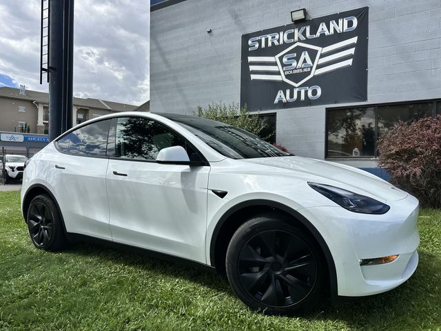 2025 Tesla Model Y Long Range