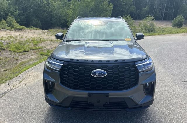 2025 Ford Explorer ST-Line AWD