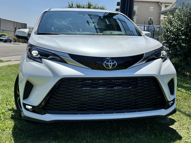 2026 Toyota Sienna Platinum 7-Passenger AWD