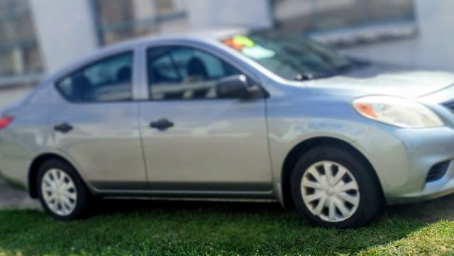2013 Nissan Versa 1.6 S Plus