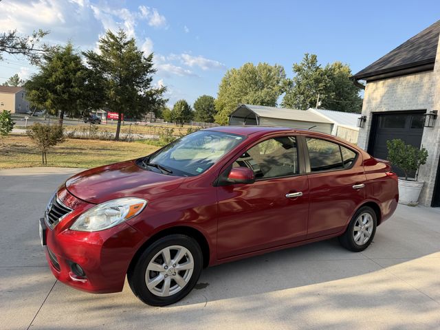 2013 Nissan Versa 