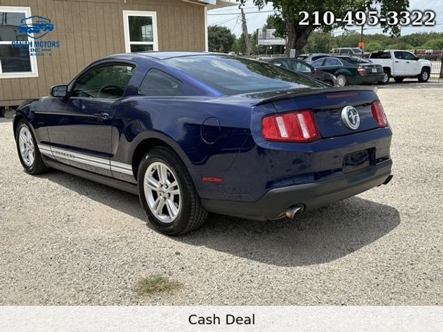 2011 Ford Mustang V6 Coupe