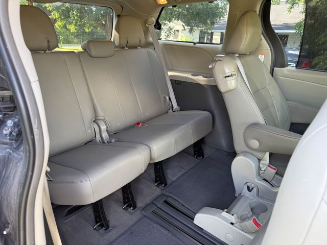 2015 Toyota Sienna Limited Premium FWD 8-Passenger V6
