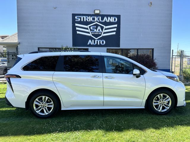 2024 Toyota Sienna XLE 7-Passenger AWD