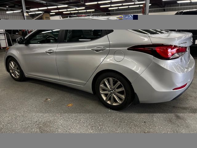 2016 Hyundai Elantra SE 6AT